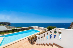 Es Macar, warm pool